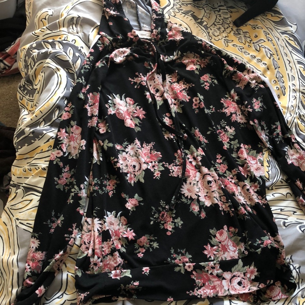 Flower Hooded shirt